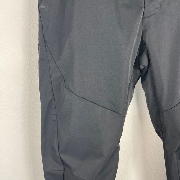 Nike Sportswear Tech Woven Commuter Pants Men’s Small Tapered Black DR9101-010 - Picture 5 of 12